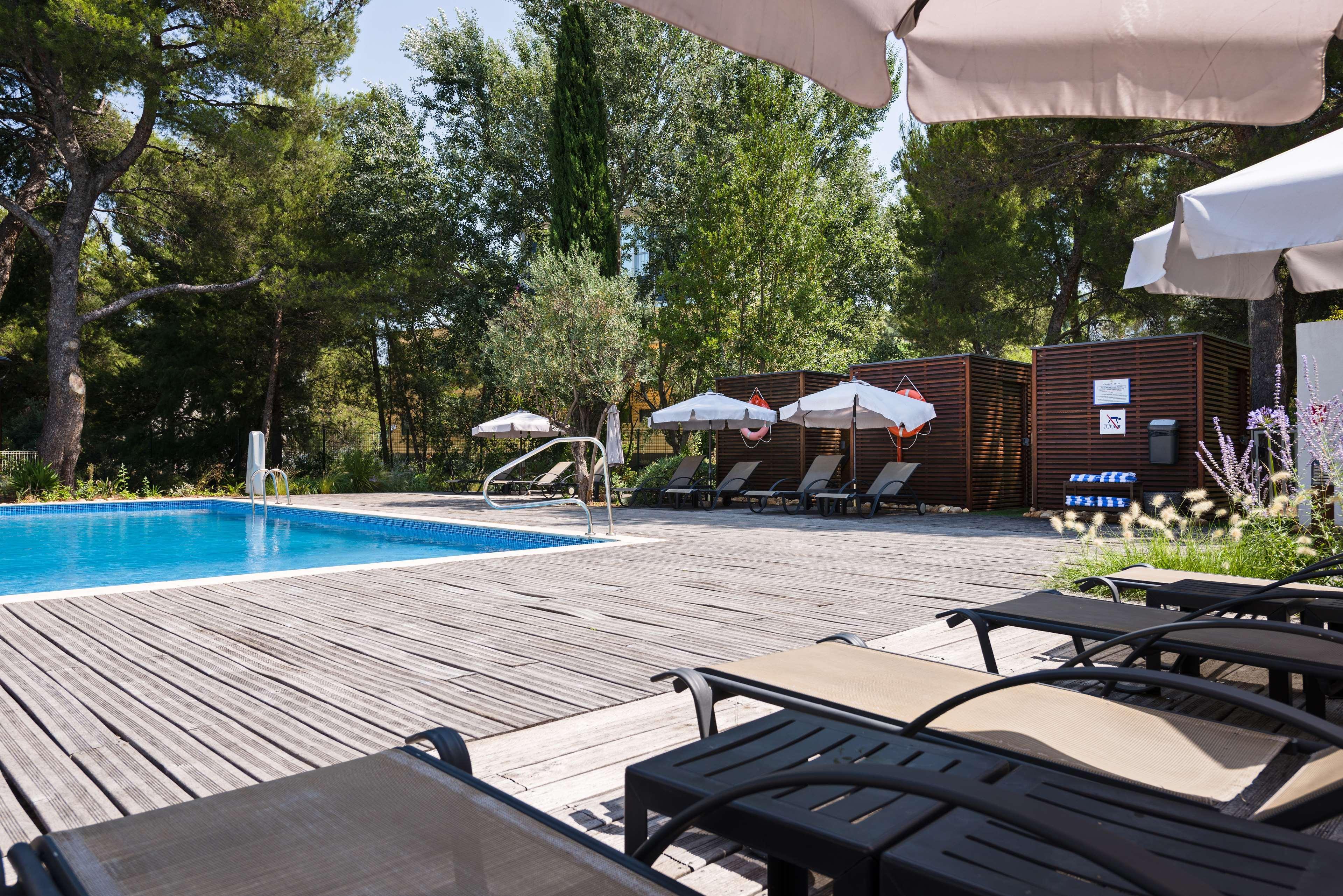 Holiday Inn - Marseille Airport By Ihg Витрол Екстериор снимка