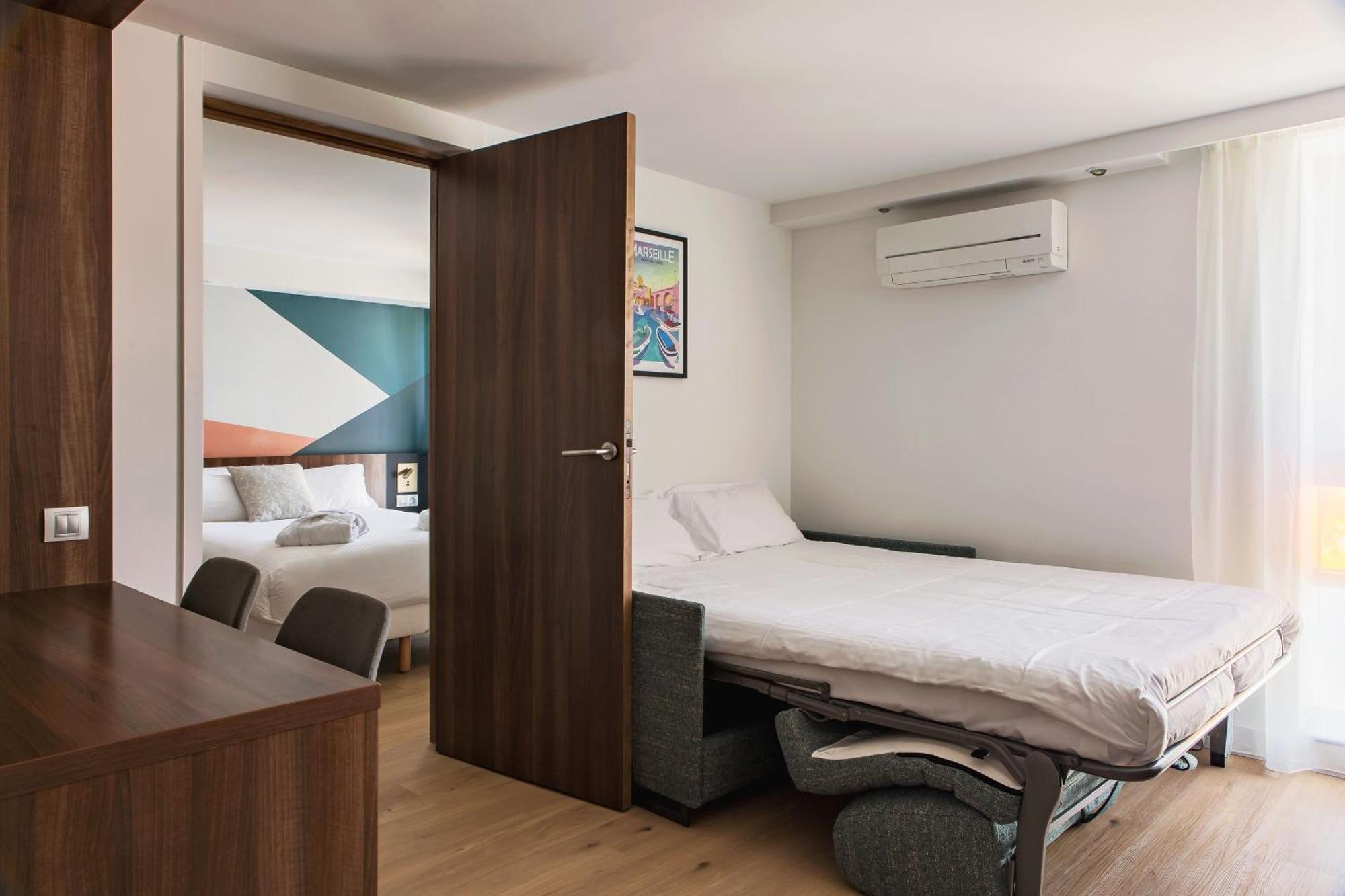 Holiday Inn - Marseille Airport By Ihg Витрол Екстериор снимка