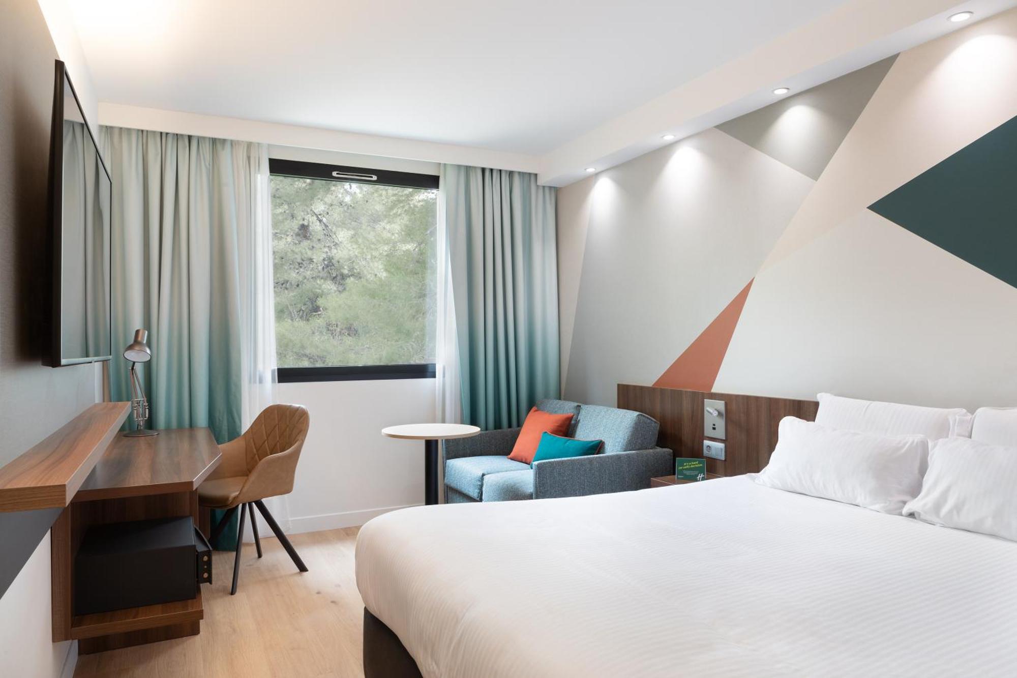 Holiday Inn - Marseille Airport By Ihg Витрол Екстериор снимка