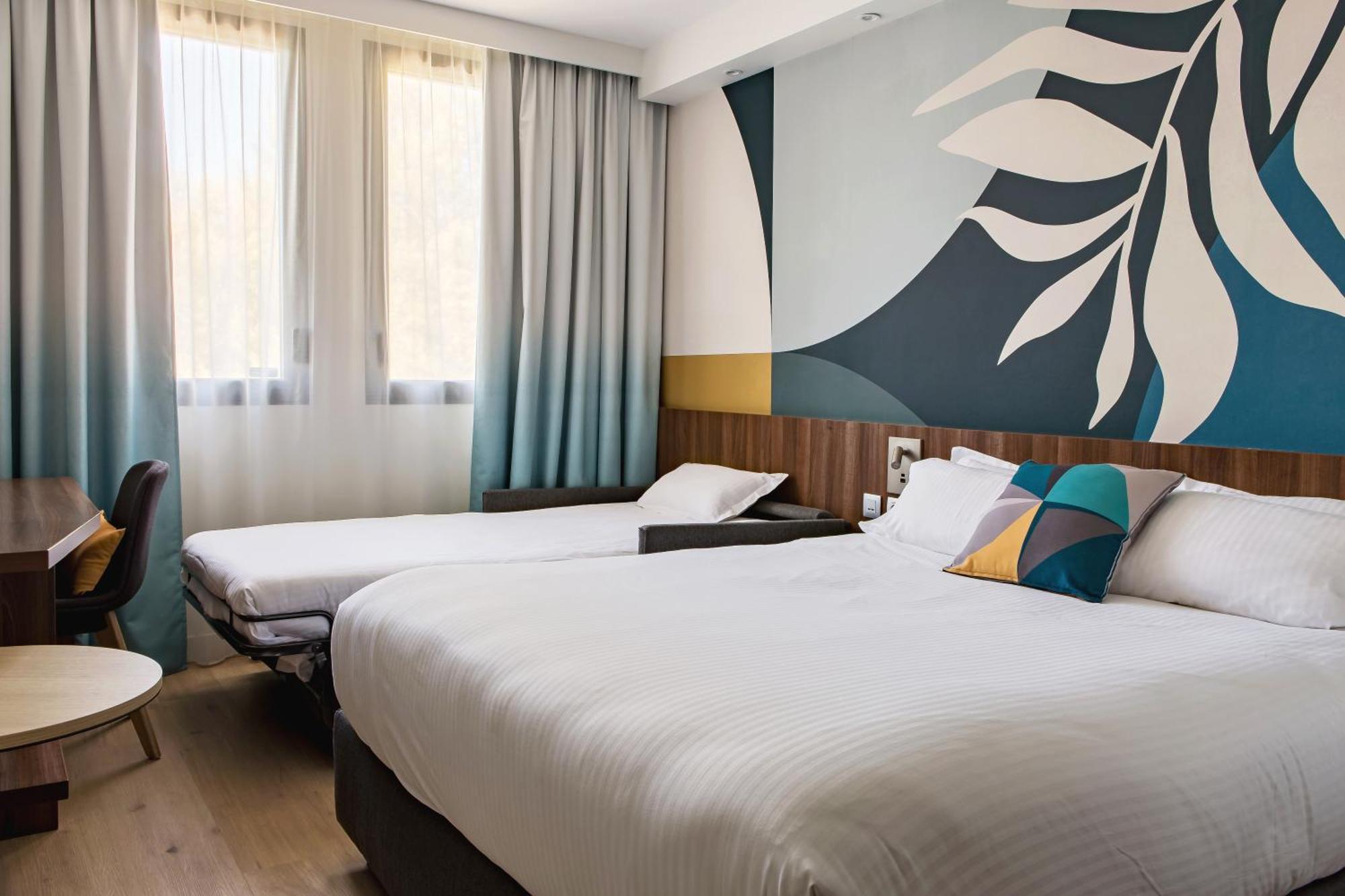 Holiday Inn - Marseille Airport By Ihg Витрол Екстериор снимка