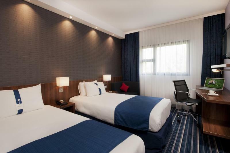 Holiday Inn - Marseille Airport By Ihg Витрол Екстериор снимка